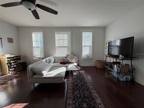 717 NW 10th St in Gainesville, FL - Building Photo - Building Photo