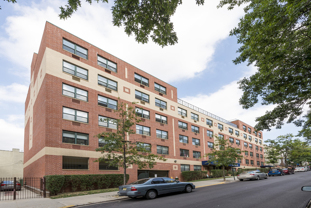 Sunset Gardens in Brooklyn, NY - Foto de edificio