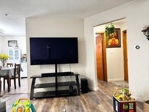 5 Fernview Ave in North Andover, MA - Building Photo - Building Photo