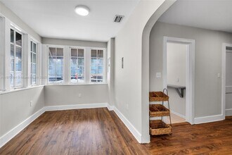 314 NE 26th Terrace in Miami, FL - Building Photo - Building Photo
