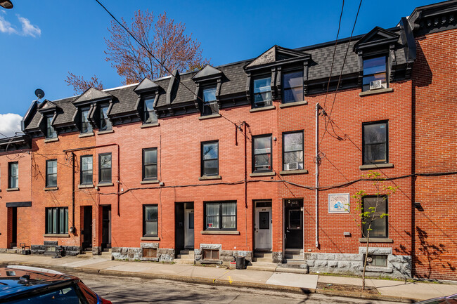 638 D'hibernia Rue in Montréal, QC - Building Photo - Building Photo