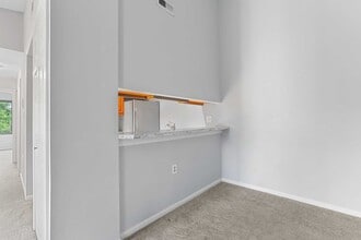 1110 Castle Harbor Way in Glen Burnie, MD - Building Photo - Building Photo