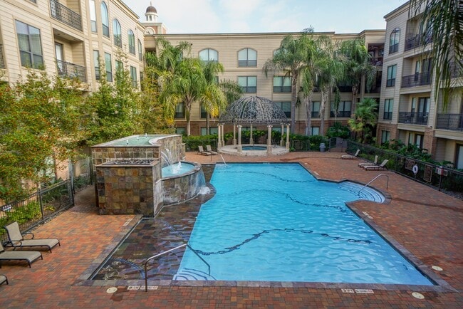 2299 Lone Star Dr in Sugar Land, TX - Foto de edificio - Building Photo