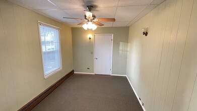 101 Burgess Ave, Unit Apt 1 in East Providence, RI - Building Photo - Building Photo