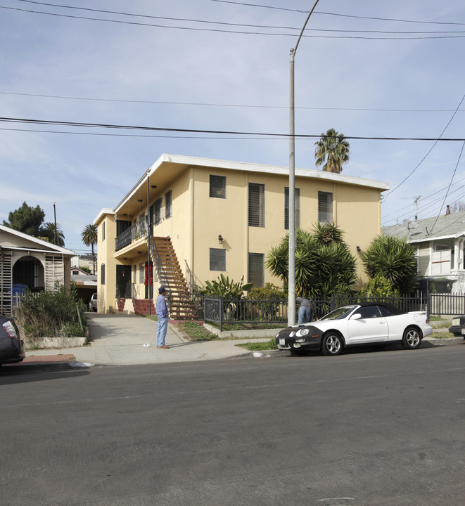 319 N La Fayette Park Pl in Los Angeles, CA - Building Photo