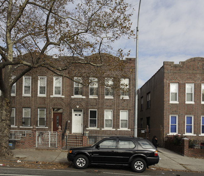 47 Rockaway Pky in Brooklyn, NY - Foto de edificio - Building Photo