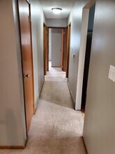 9060 Oakwood Dr in Norwalk, IA - Building Photo - Building Photo