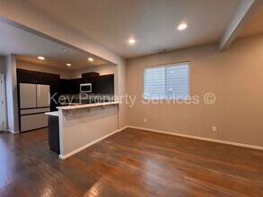 7004 NE 13th Ave in Vancouver, WA - Building Photo - Building Photo