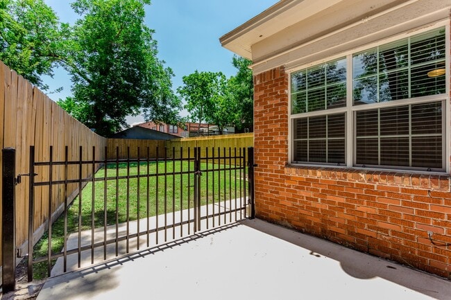 4310 Wilmer St in Houston, TX - Building Photo - Building Photo