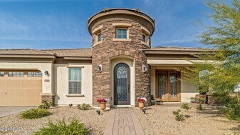 4250 E Valencia Dr in Phoenix, AZ - Building Photo