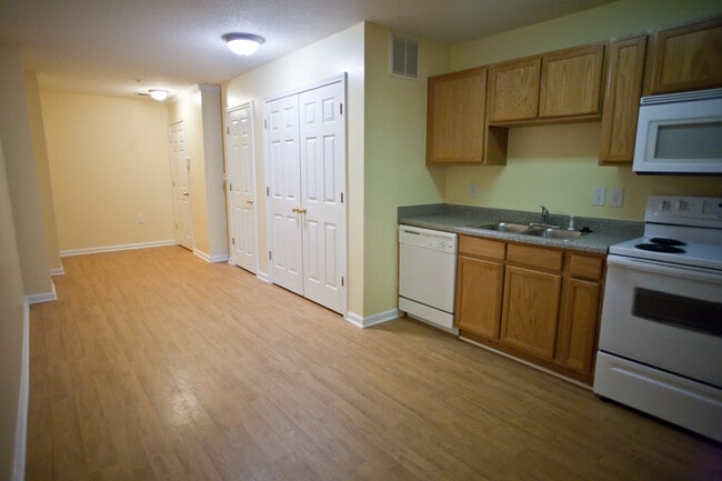 property at 110 S Roberson St