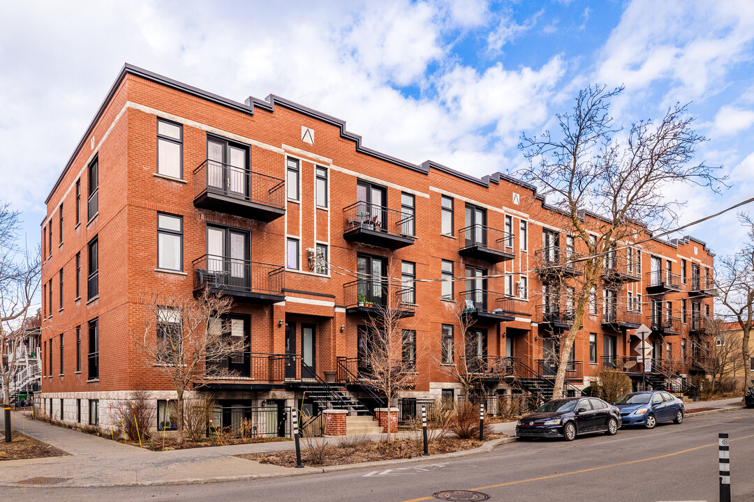 3001-3025 Holt St in Montréal, QC - Building Photo