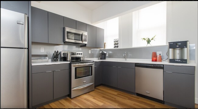 75 Brainerd Rd, Unit 508 in Boston, MA - Building Photo - Building Photo
