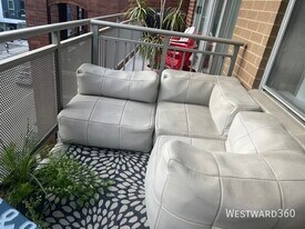 111 S Morgan St in Chicago, IL - Building Photo