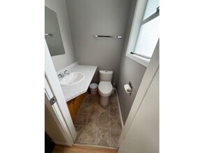 15568 Thrift Ave in White Rock, BC - Building Photo - Building Photo