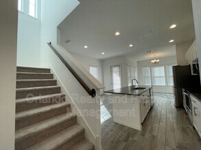 191 Sun Palm Ln in Altamonte Springs, FL - Building Photo - Building Photo