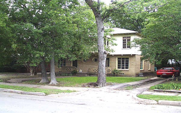 5901 Ross Ave in Dallas, TX - Building Photo