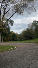 7 Callahan Dr in Ticonderoga, NY - Foto de edificio - Building Photo