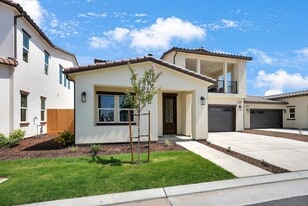 168 N Falcon Ave in Hanford, CA - Building Photo