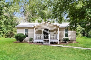 448 Bussey Ave in Thomson, GA - Building Photo