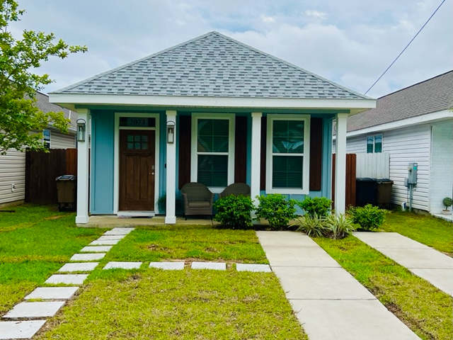 property at 2071 W Romana St
