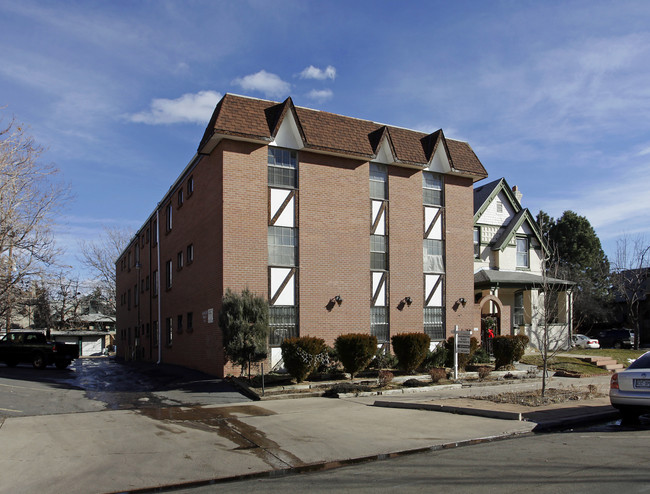 Washington Plaza Apartments in Denver, CO - Building Photo - Building Photo