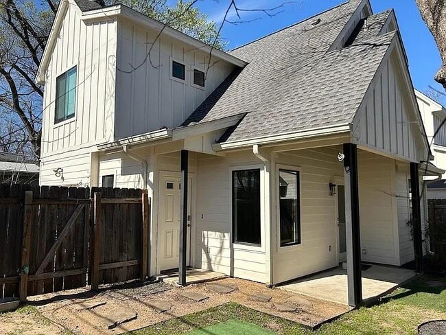 property at 2209 Willow St