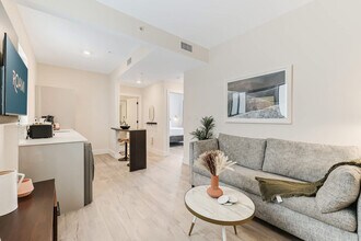 3031 NE 4th Ave in Miami, FL - Building Photo - Building Photo