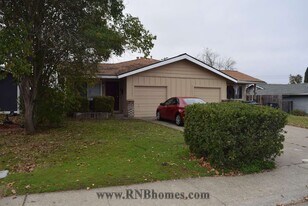7135 Cobalt Way in Citrus Heights, CA - Building Photo