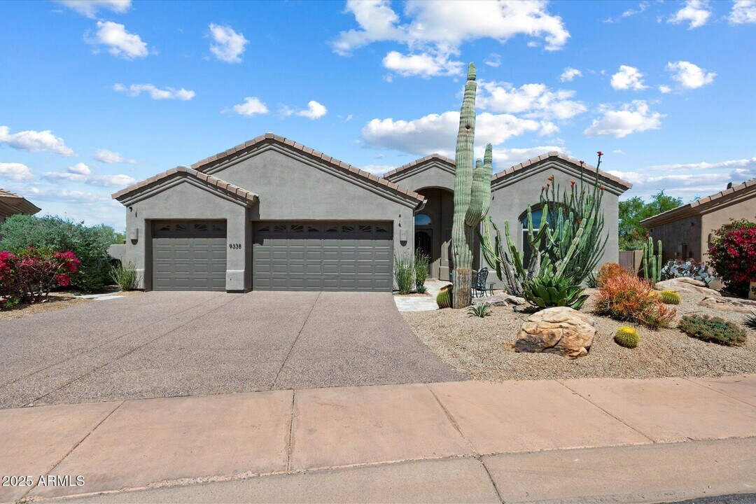 9338 E Prairie Cir in Scottsdale, AZ - Building Photo