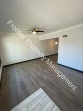 755 Lepere in St. Louis, MO - Building Photo - Building Photo