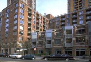 2 S End Ave in New York, NY - Building Photo