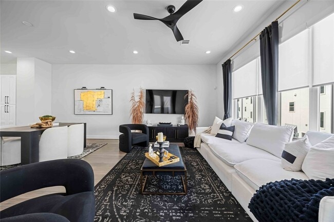 property at 3018 Markle Dr
