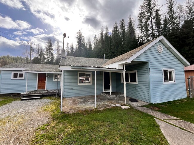 property at 903 A St