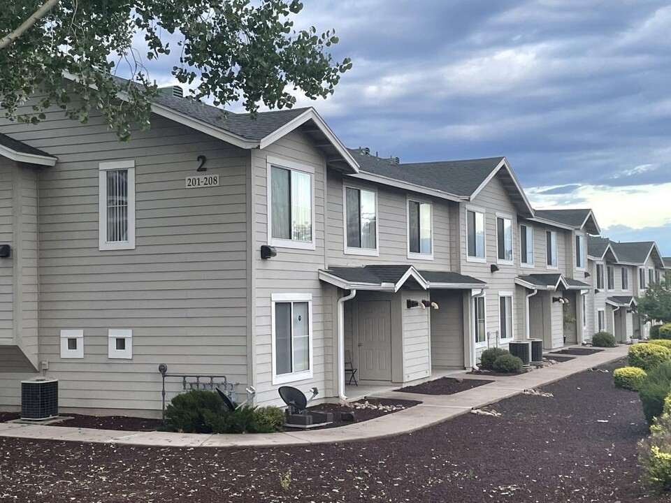 Mountain Park Townhomes in Show Low, AZ - Foto de edificio