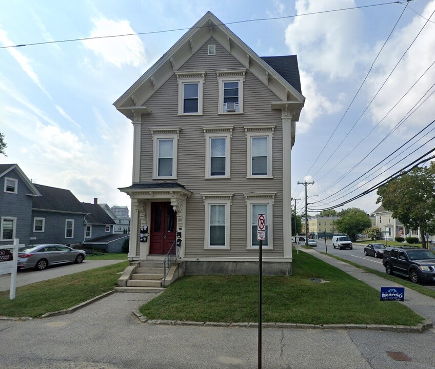 604 Beech St in Manchester, NH - Foto de edificio