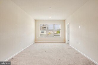 3038 Jacobs Garden Ln in Frederick, MD - Building Photo - Building Photo