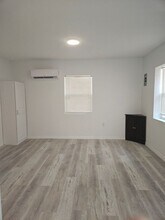 733 E Minneola Ave in Clermont, FL - Building Photo - Building Photo