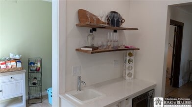 28 E 2nd St in Westfield, NY - Building Photo - Building Photo