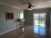 11700 SW 2nd St, Unit 102 in Pembroke Pines, FL - Foto de edificio - Building Photo