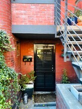 118 Seaton Pl NW, Unit Seaton in Washington, DC - Foto de edificio - Building Photo