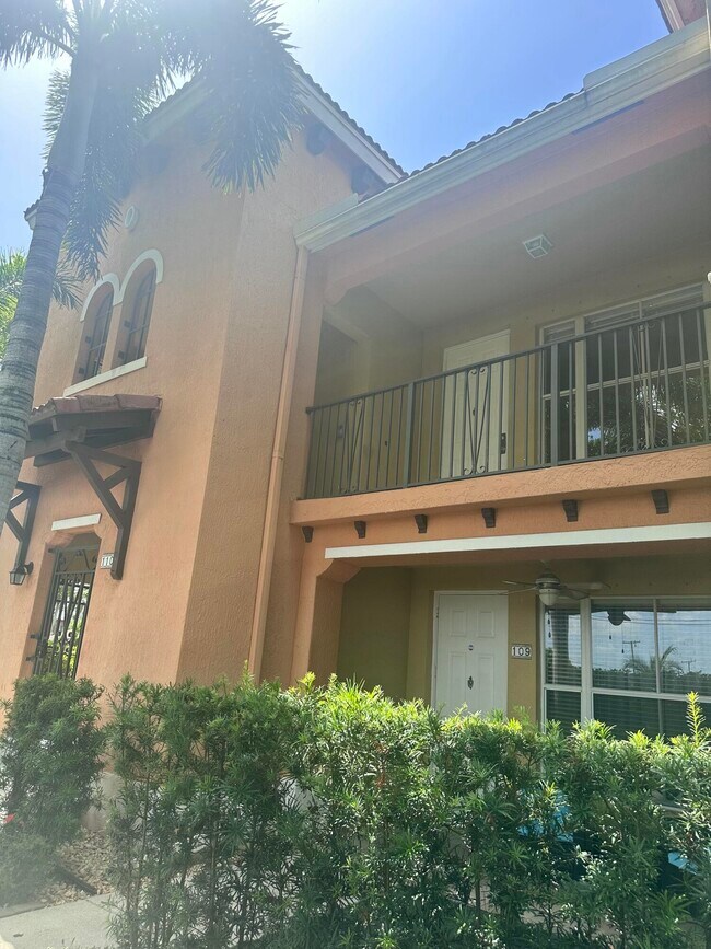 3569 Forest Hill Blvd in West Palm Beach, FL - Building Photo - Building Photo