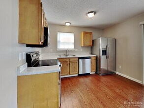 3856 Candle Berry Dr in Indianapolis, IN - Building Photo - Building Photo