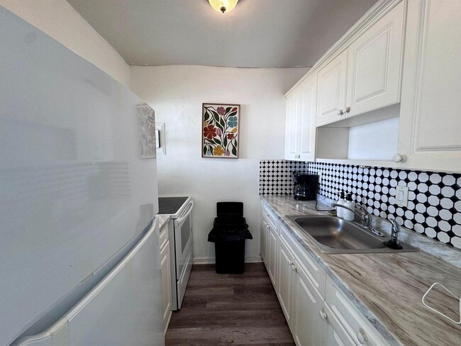 415 6th Ave N, Unit 417 in Lake Worth Beach, FL - Foto de edificio - Building Photo