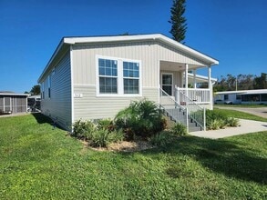 513 Eland Dr in North Fort Myers, FL - Building Photo - Building Photo