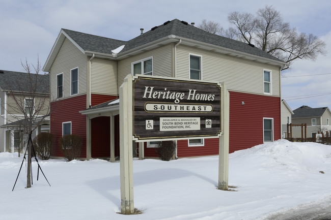 New Heritage Homes in South Bend, IN - Foto de edificio - Building Photo