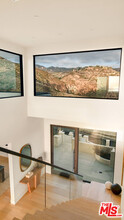 5811 Murphy Way in Malibu, CA - Building Photo - Building Photo