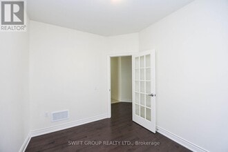 24 Dotchson Ave in Caledon, ON - Building Photo - Building Photo