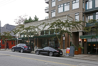 Caranarvon Towers in New Westminster, BC - Building Photo - Building Photo