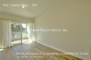 904 Camino Real in Redondo Beach, CA - Foto de edificio - Building Photo